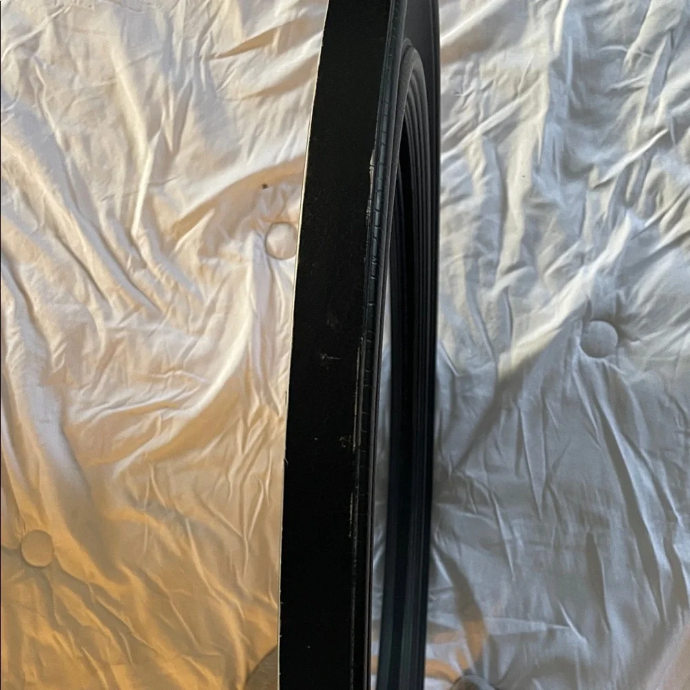 Elegant Black Round Wall Mirror
